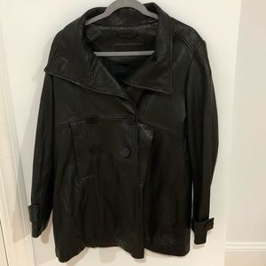 BLACK LEATHER JACKET